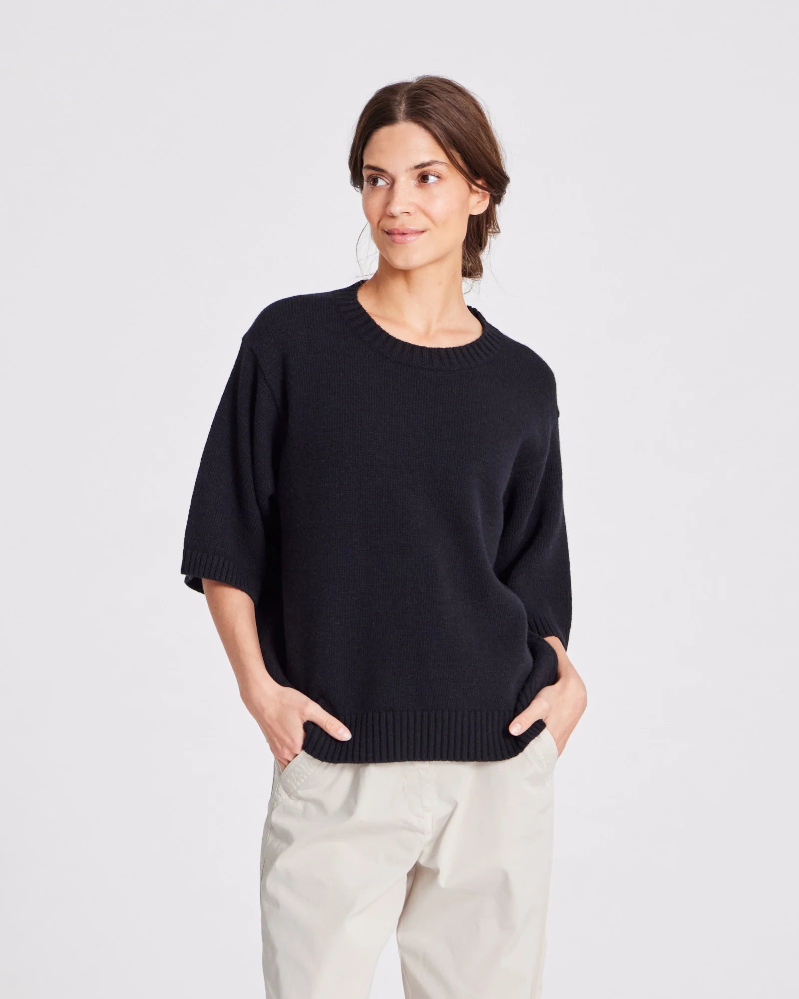 Vita_Lambswool_Jumper-Knit-GL19217-650_Black.webp