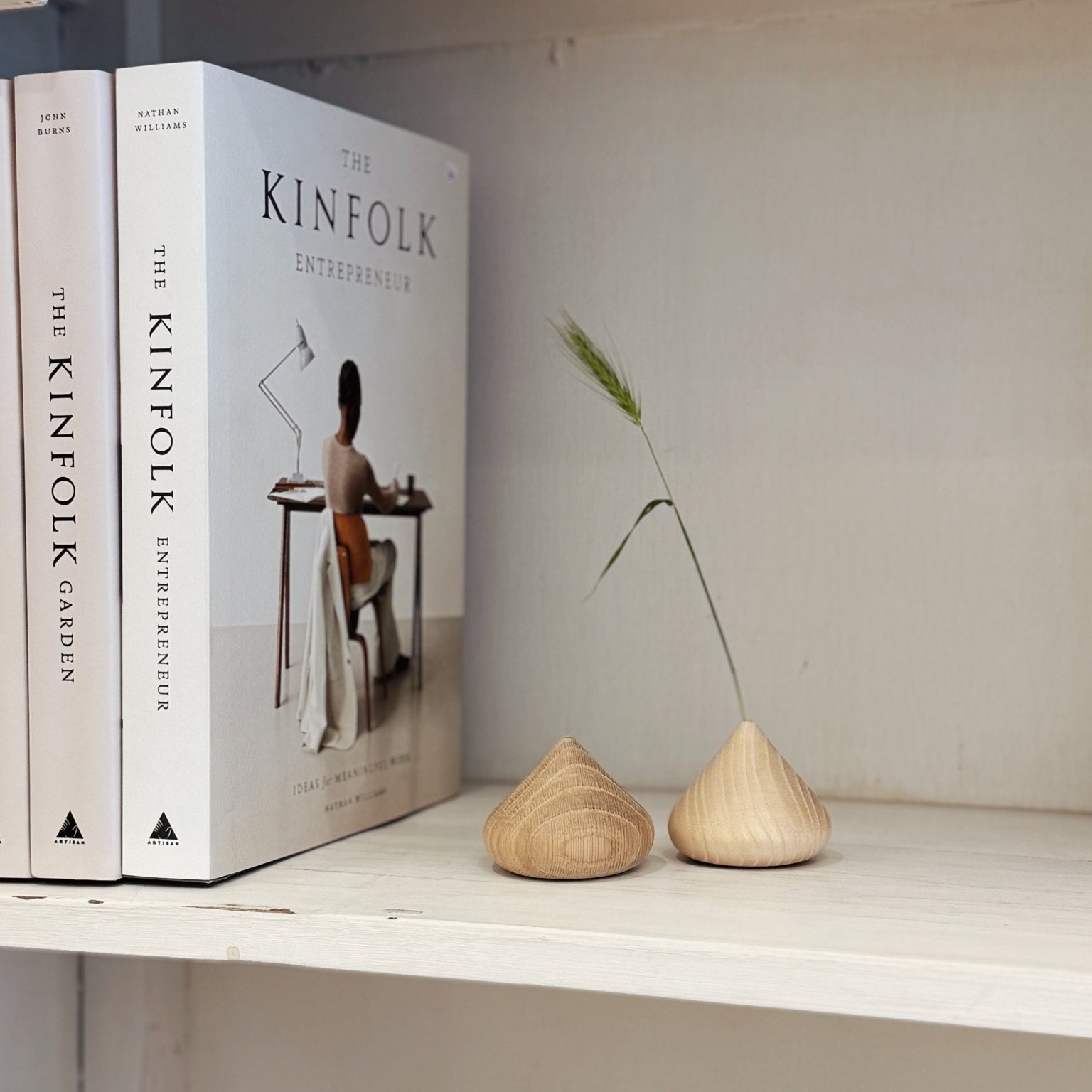 Kusa vase - eg - Ritual Mind - Butik Verk, en livsstilsbutik i hjertet af Dragør