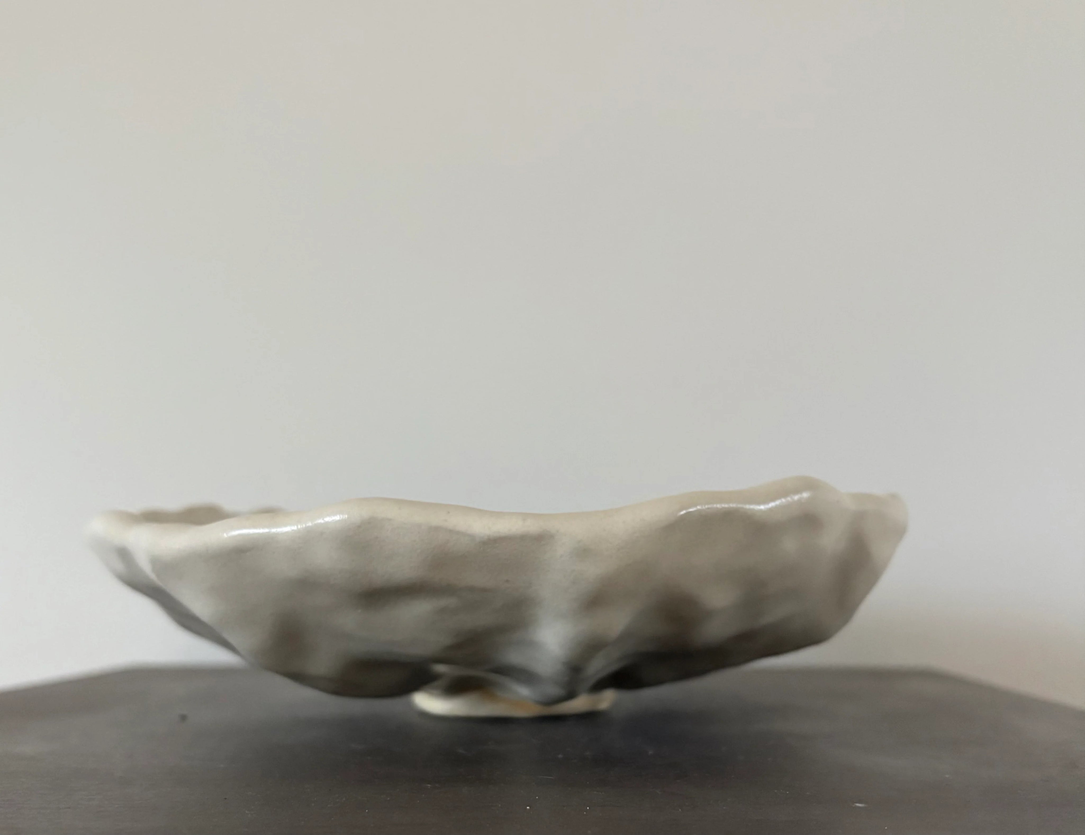 Rundt fad på lav fod