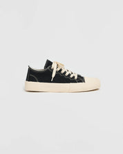 Wollow Dolores - Black